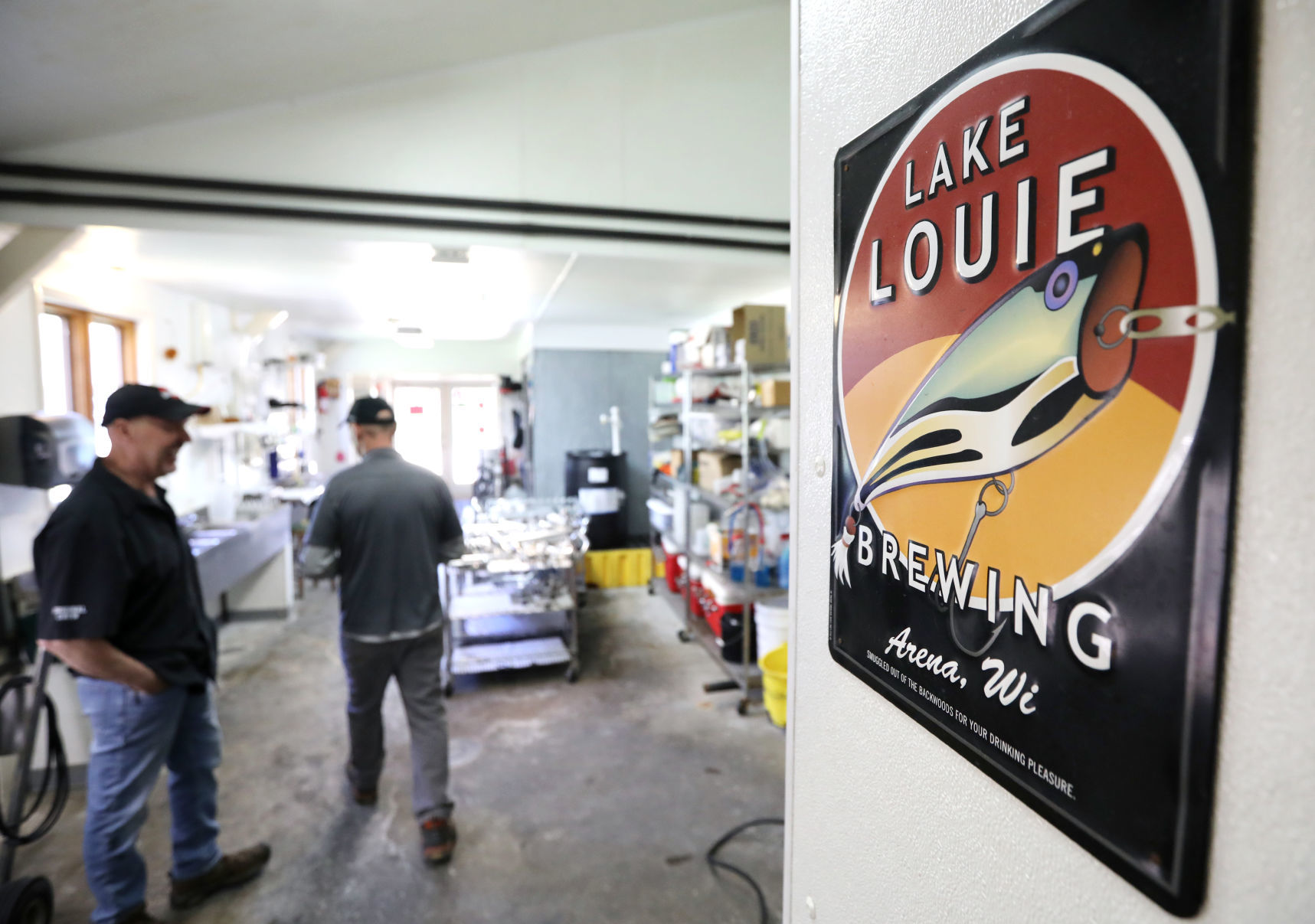 Wisconsin Brewing Co. purchases Lake Louie Brewing Co.